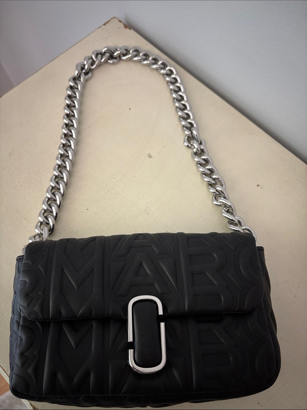 Marc Jacobs Black Quilted Logo Shoulder Bag with Silver Chain - Picture 2 of 3
